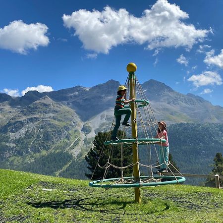 Randolins Familienresort St. Moritz Exteriör bild