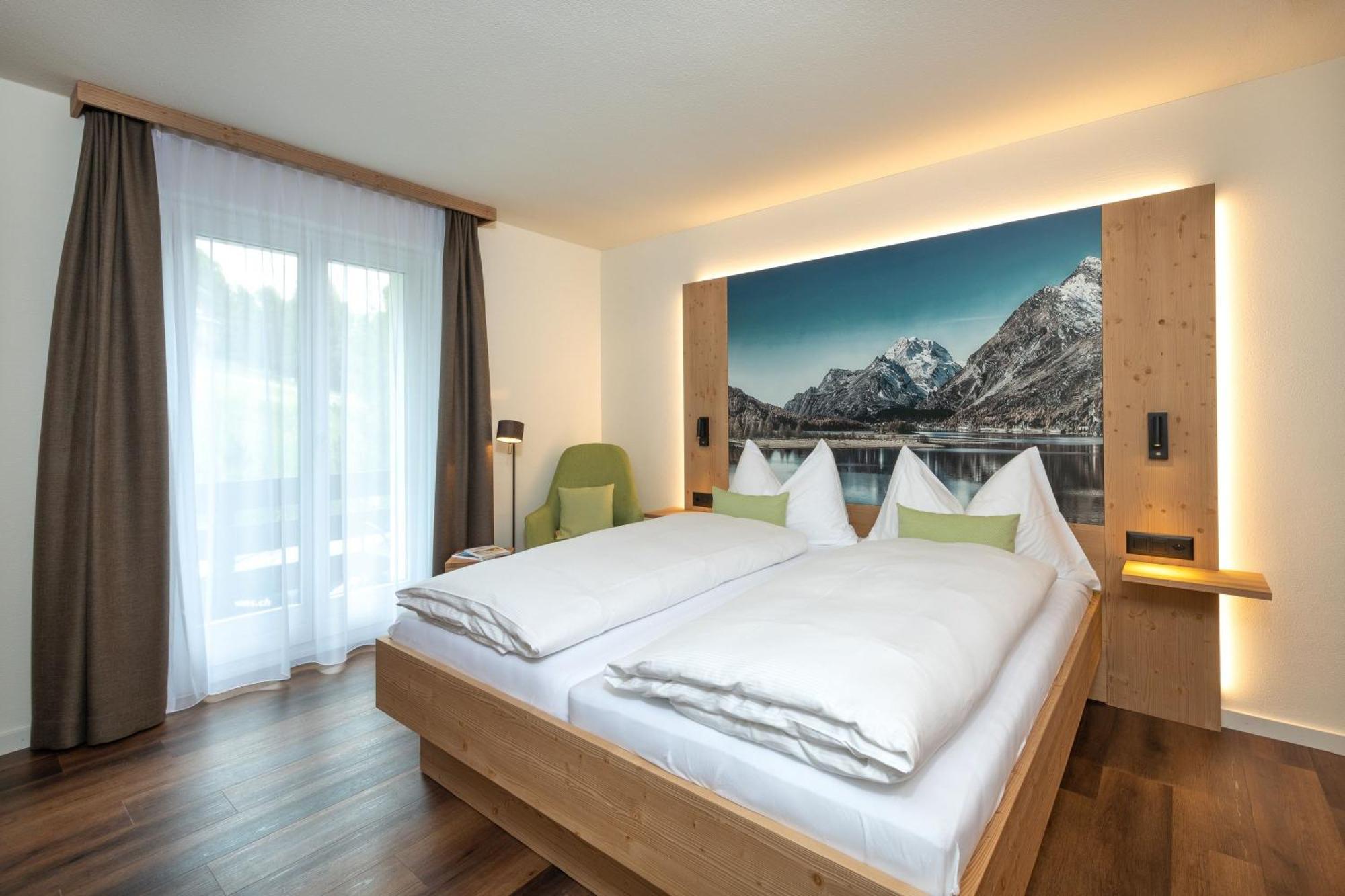 Randolins Familienresort St. Moritz Exteriör bild